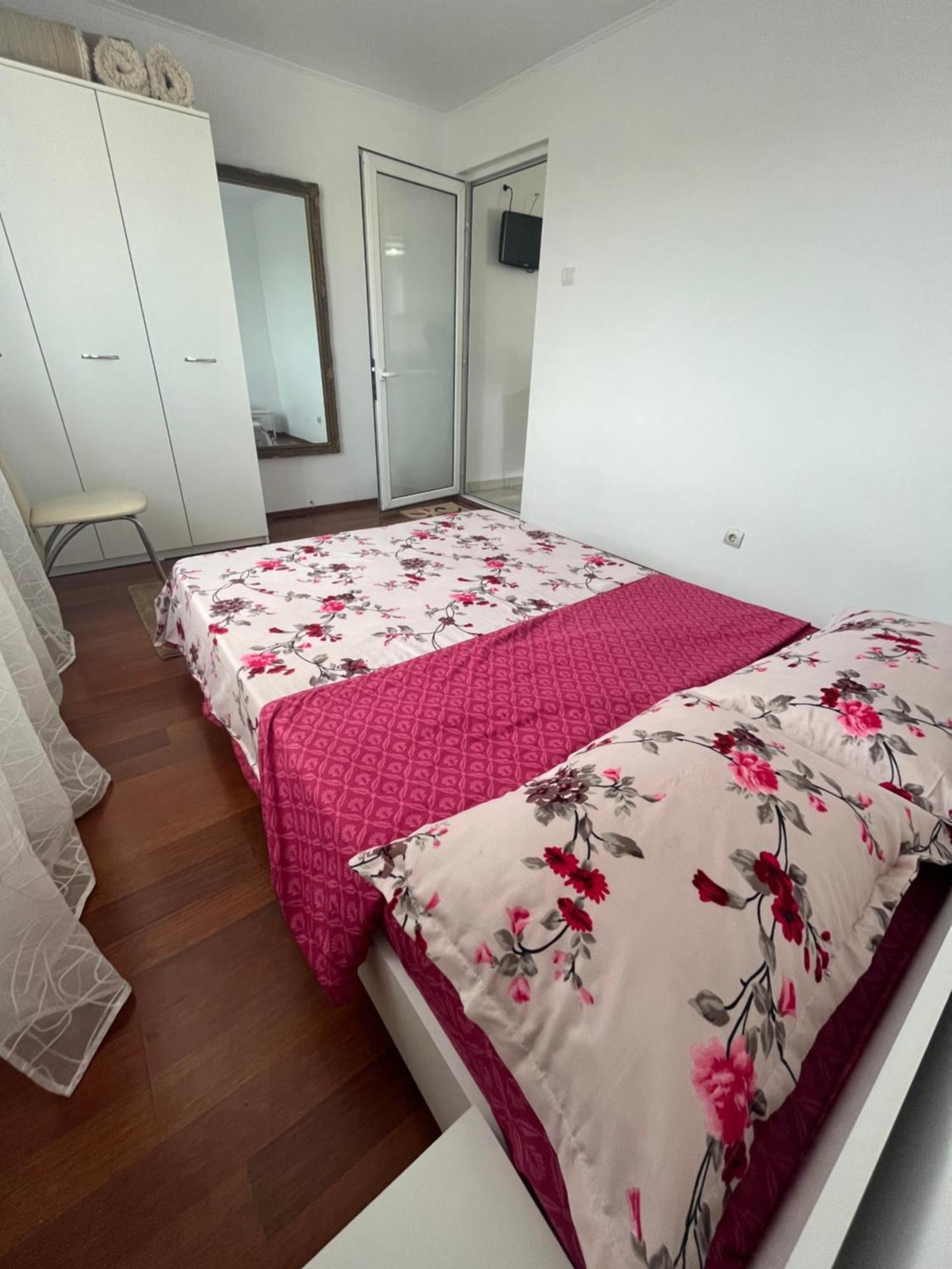 Concept Home Valcea Râmnicu Vâlcea Buitenkant foto